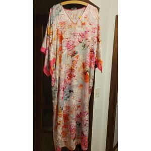 Natori  floral cream and pink satin kaftan kimono style. Size small